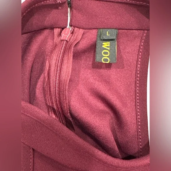 High Neck Sleeveless Burgundy Ruffle Hem Maxi Gown Size L - Picture 3 of 9